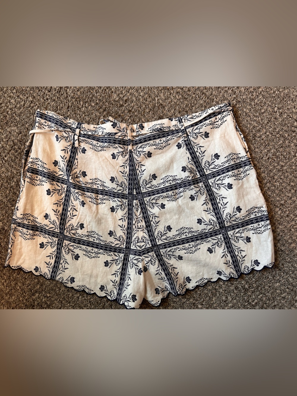 a new day White and Navy Floral Scallop Hem High-Waist Shorts - Picture 7 of 8